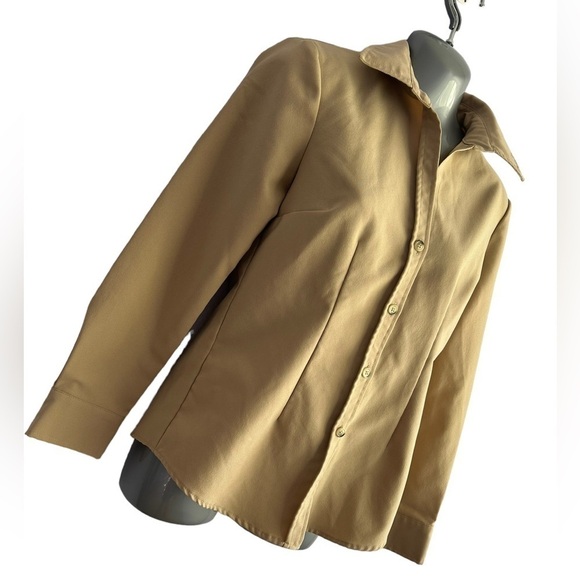 New York & Company City Stretch Button Down • Used • Size: XS - Picture 2 of 8